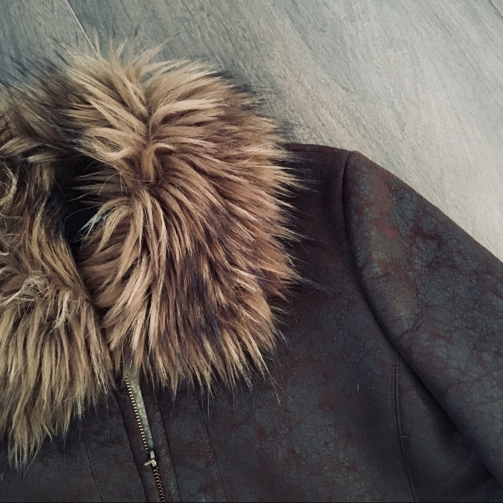 FAUX LEATHER & FAUX FUR SHERPA WINTER COAT - Picture 8 of 9